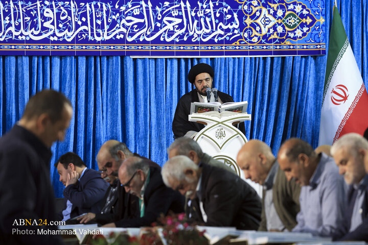 جزء خوانی قرآن کریم در حرم عبدالعظیم (ع)