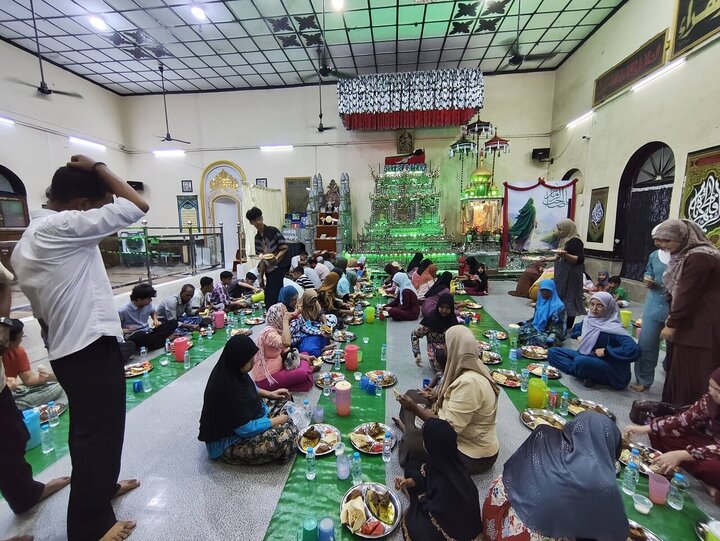 Wêneyên bernameyên Qur'anê û sifreyên fitarê yên li Mizgefta Pancah Şîî ya Miyanmarê