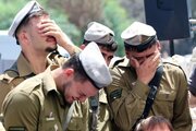 Tötung eines zionistischen Soldaten durch einen anderen Soldaten