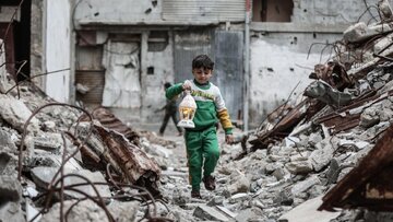 রমজানের লণ্ঠন: সংকটের ছায়ায় আশার আলো