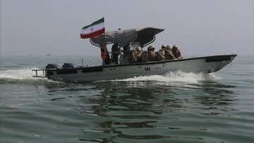 ইরানের নতুন ক্ষেপণাস্ত্র উন্মোচনের প্রতিক্রিয়া