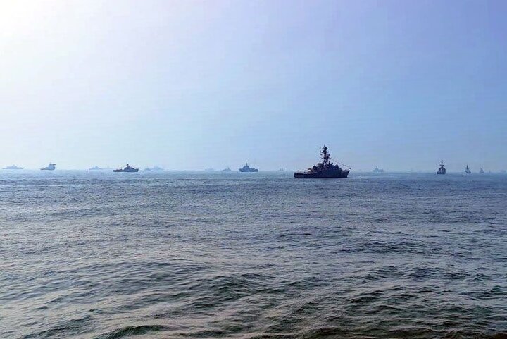 حضور ناوشکن دنا در رژه رزمایش دریایی «میلان ۲۰۲۶» در هند