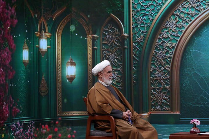 «یاد خدا» از حرم بانوی کرامت همراه لحظات معنوی افطار می‌شود