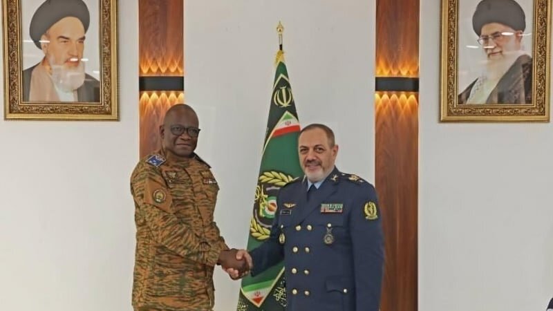 Ministro della Difesa iraniano: le relazioni con i paesi africani indipendenti e rivoluzionari si amplieranno