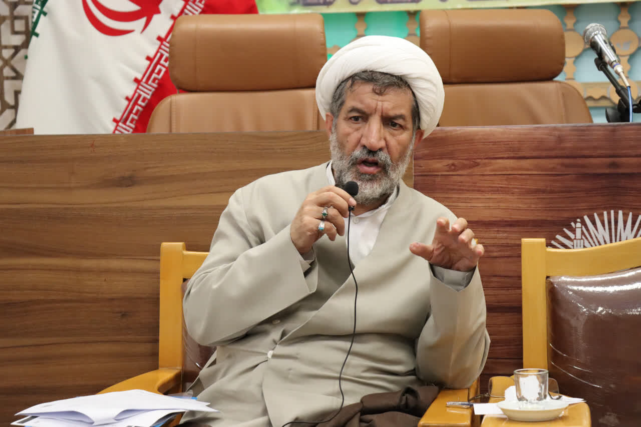 پیشنویس سند «مکتب هنر رضوی» در آستان قدس رضوی، بررسی شد