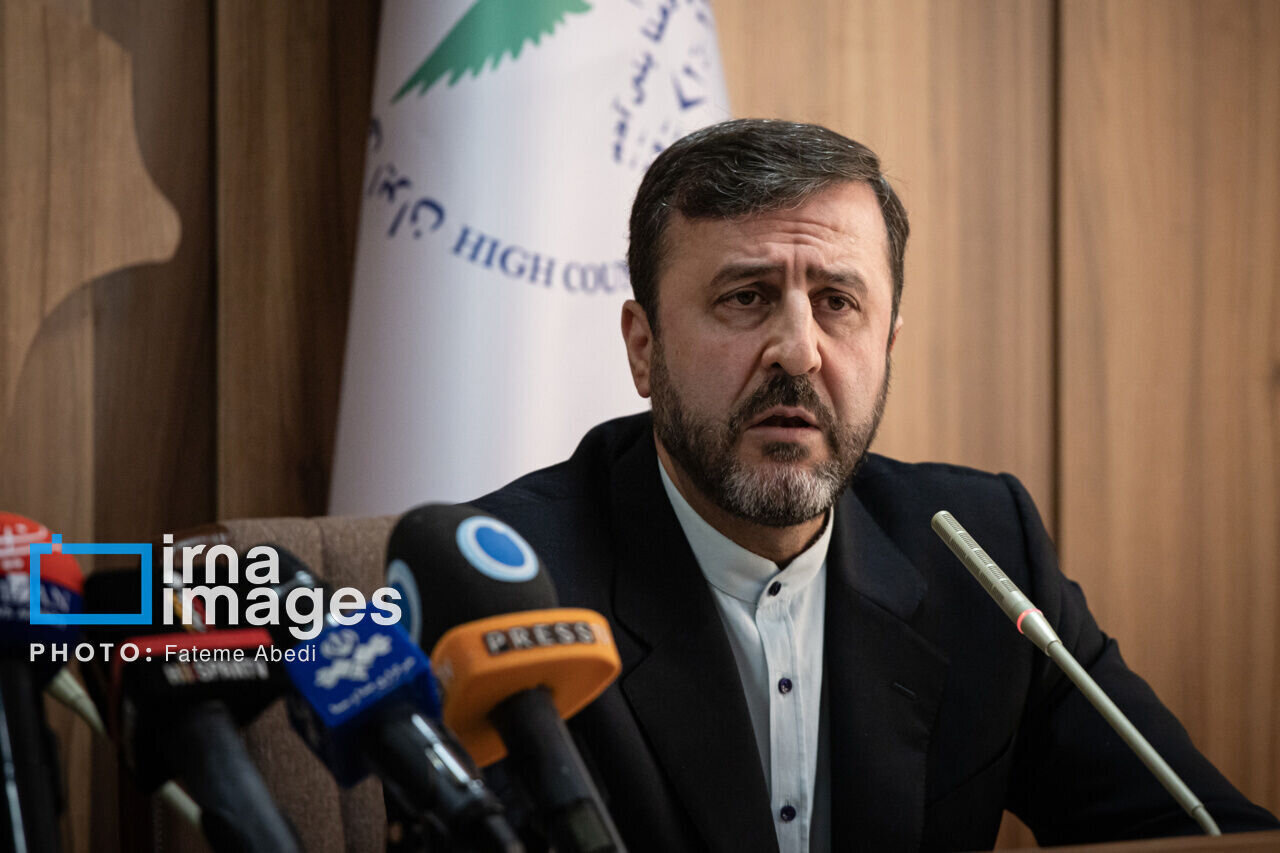 Qəribabadi Cenevrəyə yola düşdü