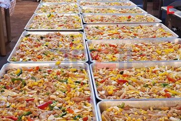 تقرير مصور/ حزب الله يواصل تقديم مائدة الإمام زين العابدين(ع) في الضاحية الجنوبية لبيروت