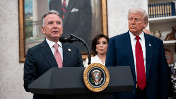 گاردین: ترامپ بر اساس ارزیابی ویتکاف و کوشنر از مذاکرات با ایران تصمیم می‌گیرد