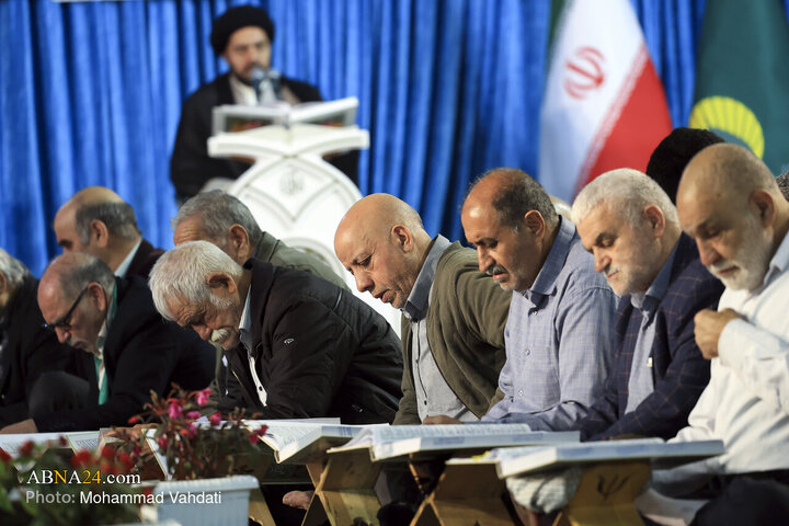 تقرير مصور/ ختمة قرآنية رمضانية في حرم "عبد العظيم الحسيني" (ع) بمدينة ري الايرانية