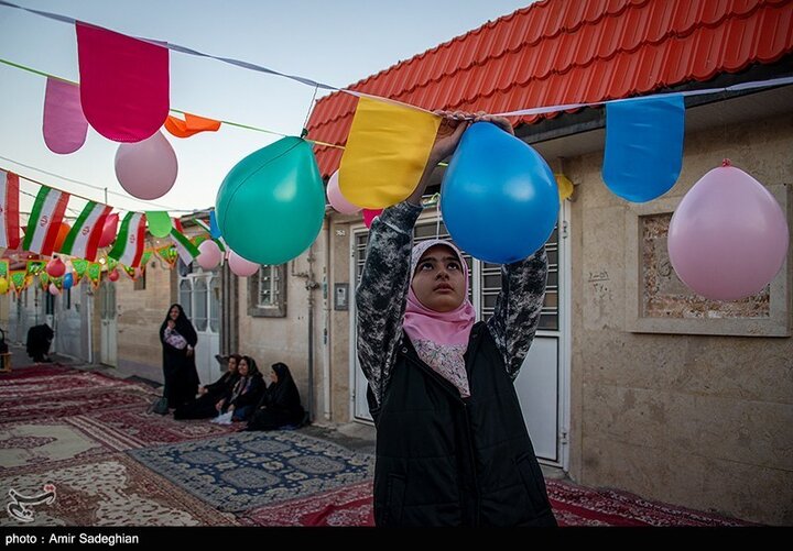 Li taxa Qibla ya Şîrazê merasîmeke fitarê ya hêsan