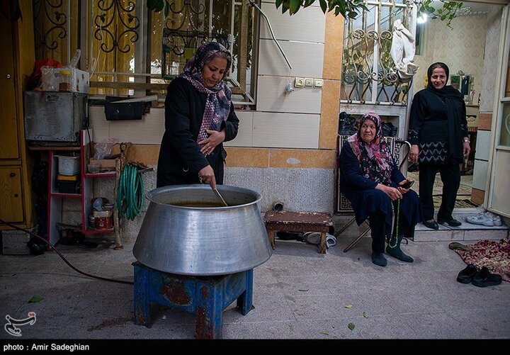 Li taxa Qibla ya Şîrazê merasîmeke fitarê ya hêsan