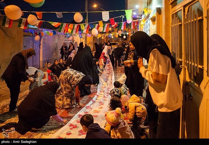 Li taxa Qibla ya Şîrazê merasîmeke fitarê ya hêsan