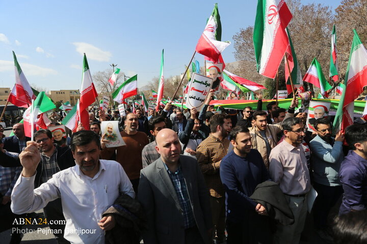 تجمع دانشجویان دانشگاه صنعتی اصفهان در محکومیت جنایات آمریکا و اسرائیل