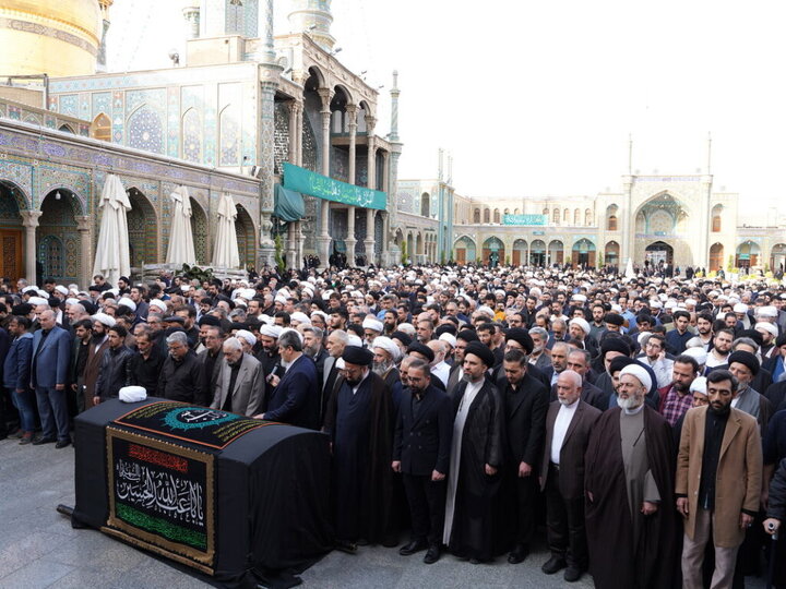 تشییع پیکر آیت‌الله مامقانی در حرم حضرت فاطمه معصومه(س)