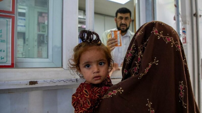 Ji sedî 75`ê zarokên efxan bi kêmasiya xwarinê re rûbirû bûne