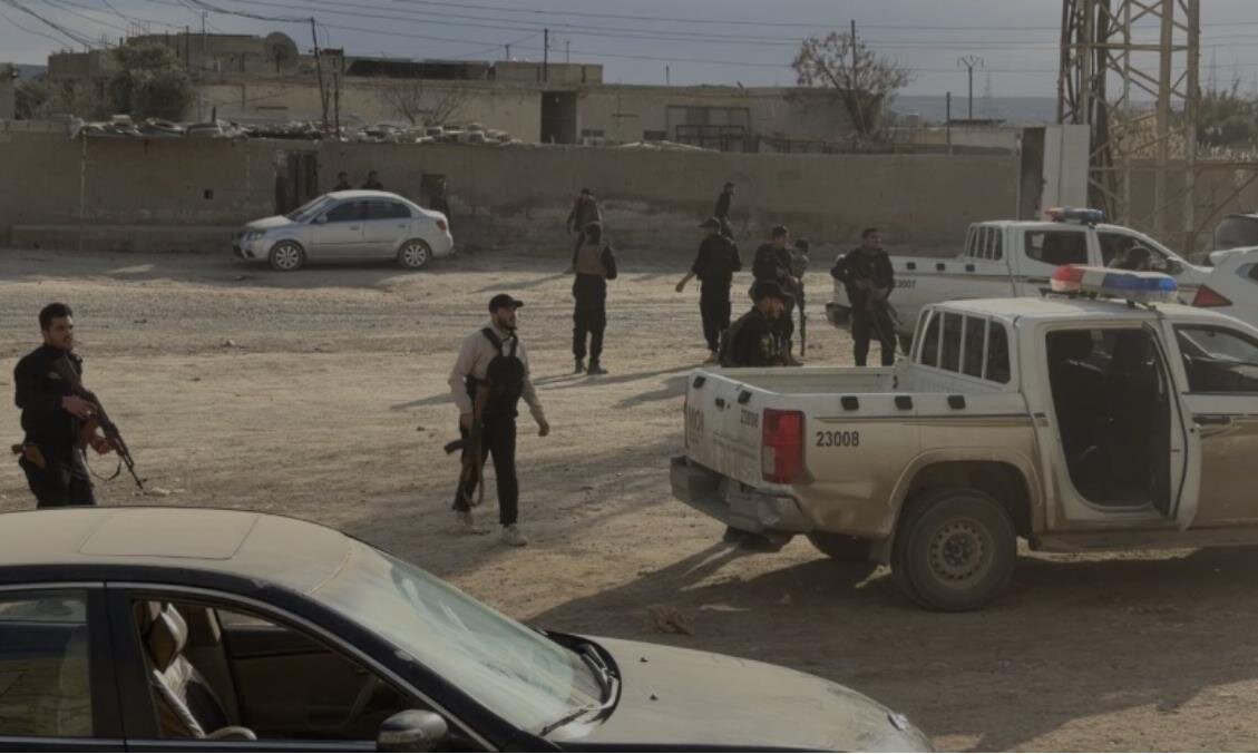 حكومة الجولاني تعلن عن مقتل 4 من عناصرها في هجوم لداعش بالرقة