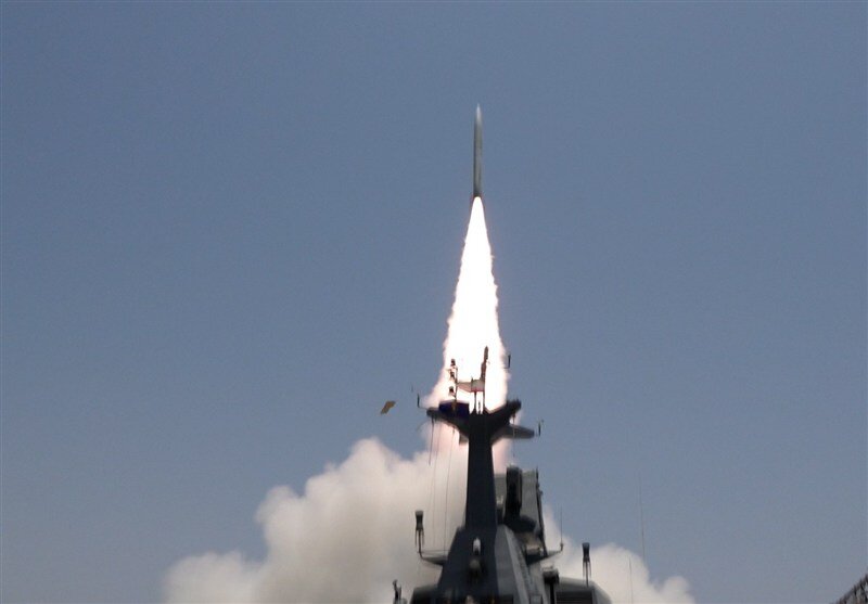 حرس الثورة ينجح في إنشاء مظلة دفاعية جوية لإطلاق الصواريخ
