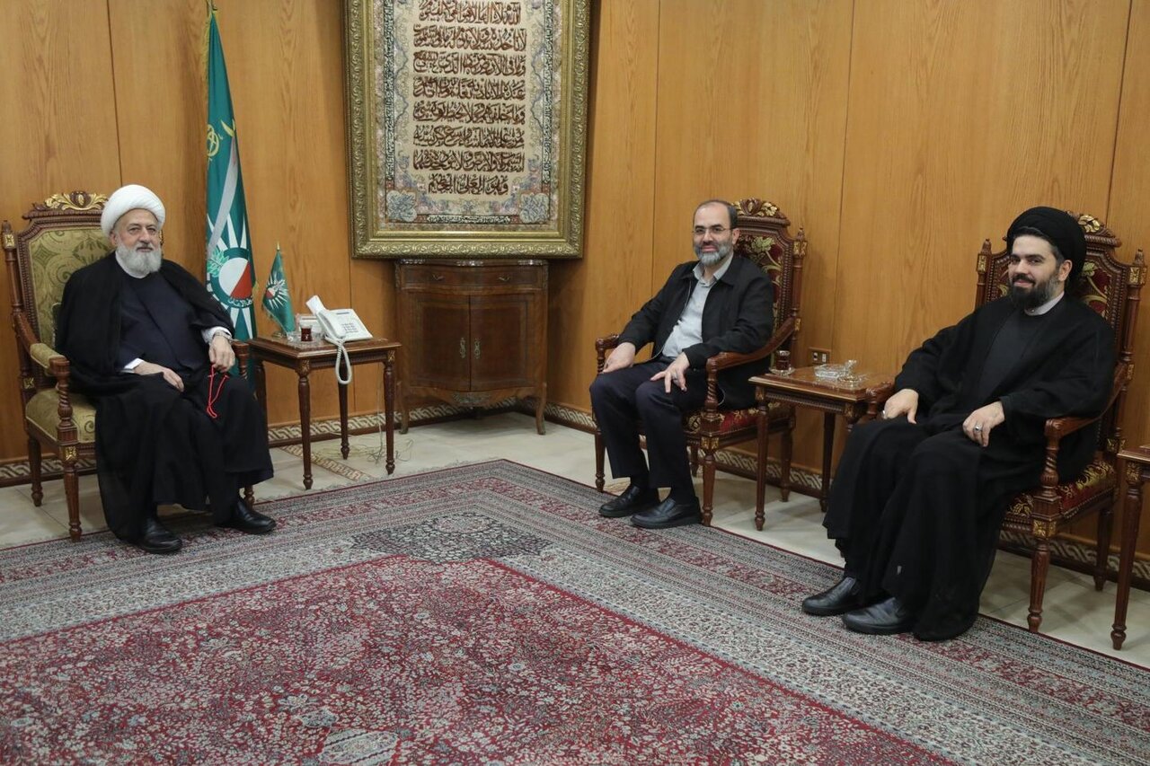 نایب‌رئیس مجلس اعلای شیعیان لبنان: مسلمانان پیرامون ایران، باید با این کشور در مقابله با دشمنان همگرا شوند