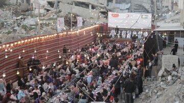 سفره‌های افطار جمعی؛ جشن همدلی و برادری در ماه رمضان + تصاویر