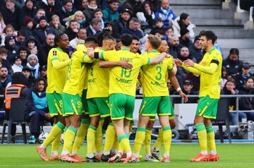 ویدیو | اقدام جالب دروازه‌بان برای افطار کردن بازیکنان