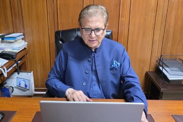 نمایندگان ویژه ایران و پاکستان در امور افغانستان گفت‌وگوی مجازی کردند