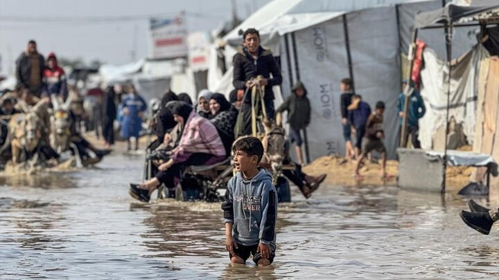 گزارش تصویری | اوضاع وخیم آوارگان غزه در پی جاری شدن سیل