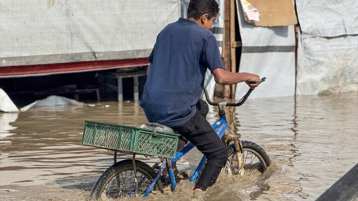 گزارش تصویری | اوضاع وخیم آوارگان غزه در پی جاری شدن سیل