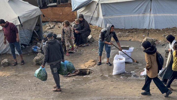 گزارش تصویری | اوضاع وخیم آوارگان غزه در پی جاری شدن سیل