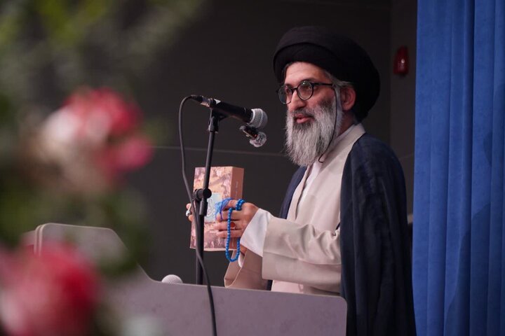 گزارش تصویری / آیین رونمایی از کتاب «تربت ما»