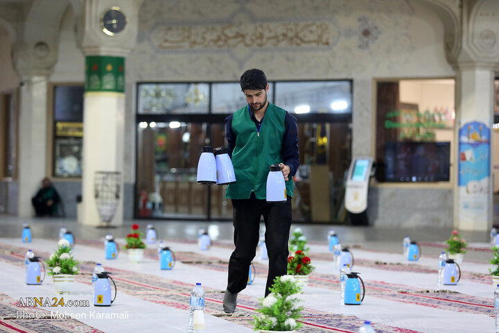 Foto / Hz. Fatıma Masume'nin (s.a) Hareminde İftar Kareleri