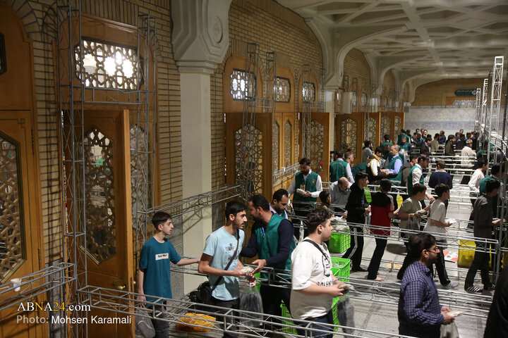 Foto / Hz. Fatıma Masume'nin (s.a) Hareminde İftar Kareleri