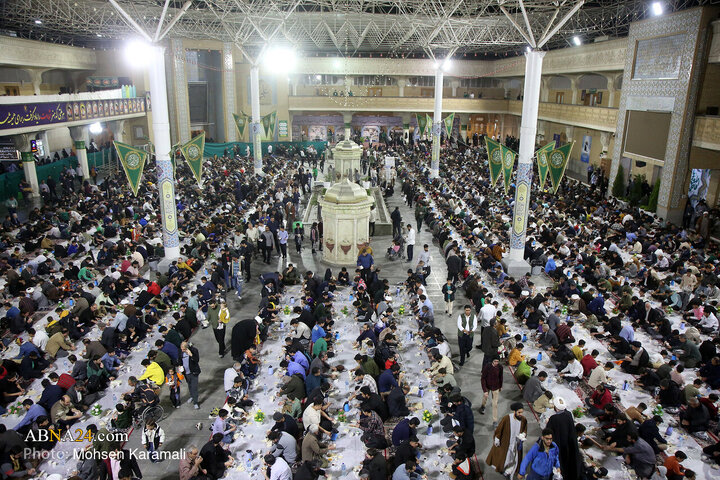 Foto / Hz. Fatıma Masume'nin (s.a) Hareminde İftar Kareleri