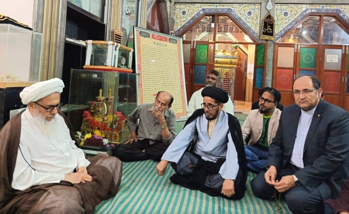 سفیر ایران در داکا در مجلس یادبود مرحوم حجت‌الاسلام اشرف‌العالم حضور یافت + عکس