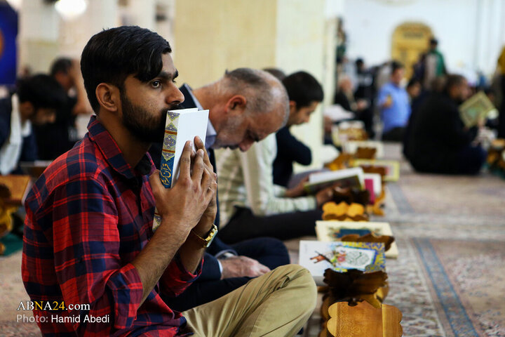 جزءخوانی قرآن کریم در حرم مطهر بانوی کرامت