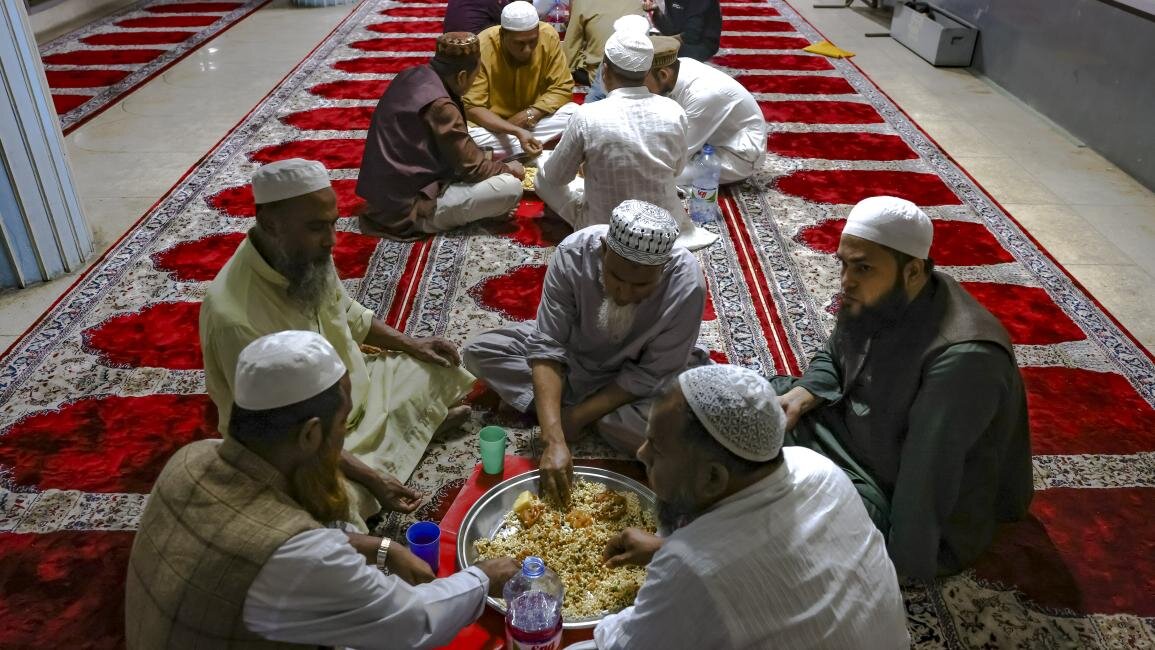 سفرههای افطار جمعی؛ جشن همدلی و برادری در ماه رمضان + تصاویر