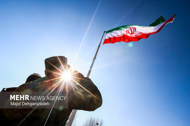 بۆچی ئێران هەرگیز تەسلیمی زلهێزەکان نابێت؟