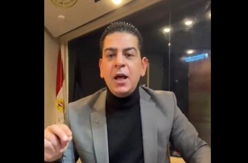 فيديو | أحد نشطاء مصريين: انا مع ايران