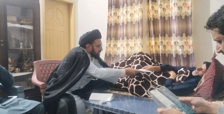 تقرير مصور/ توزيع مساعدات لأسر الشهداء والمصابين بالحادث الإرهابي في مسجد السيدة خديجة الكبرى (ع)