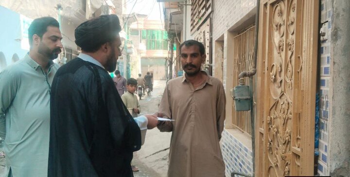 تقرير مصور/ توزيع مساعدات لأسر الشهداء والمصابين بالحادث الإرهابي في مسجد السيدة خديجة الكبرى (ع)