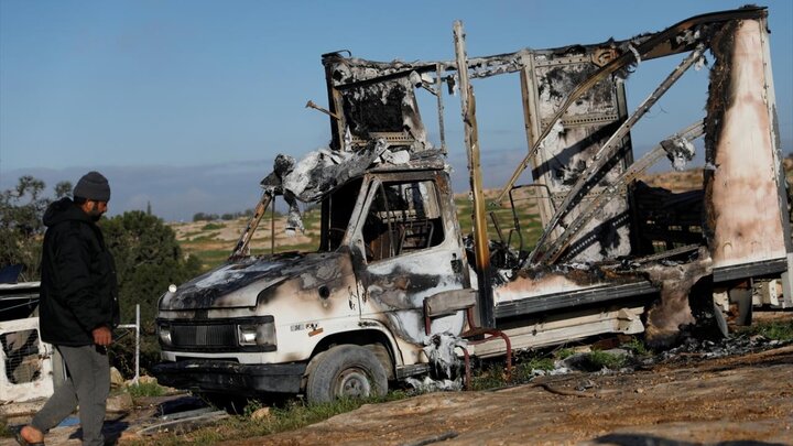 عکس خبری/ خسارات شهرک نشینان در حمله به الخلیل