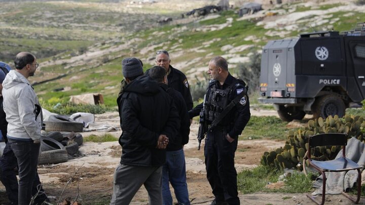 عکس خبری/ خسارات شهرک نشینان در حمله به الخلیل