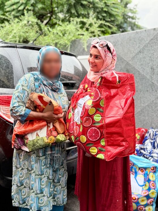 Informe fotográfico | Los voluntarios de Who is Hussain distribuyen paquetes de alimentos de Ramadán en Valle Pitot, en la isla Mauricio