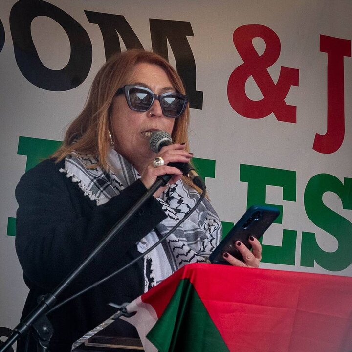 Informe fotográfico | Manifestantes instan al Gobierno irlandés a poner fin a su complicidad en el genocidio de Israel en Gaza