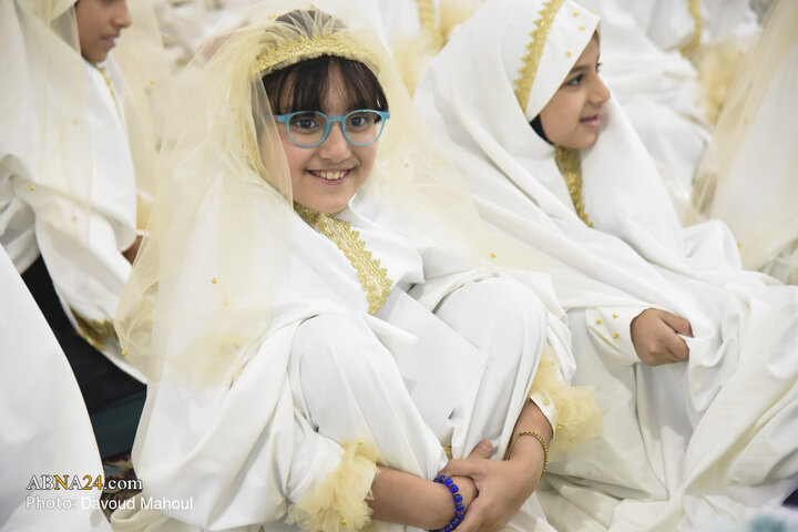 Informe fotográfico | Banquete de iftar para las niñas primerizas en el ayuno en el Santuario del Imán Reza