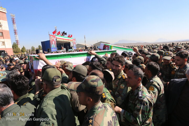 مراسم تشیع شهدای حادثه سقوط بالگرد هوانیروز - اصفهان