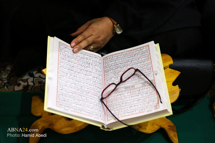 Foto / Hz Fatıma Masume'nin (s.a) Haremi Şerifinde Kuran Cüzü Okunmasından Kareler