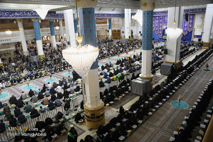 Foto / Hz Fatıma Masume'nin (s.a) Haremi Şerifinde Kuran Cüzü Okunmasından Kareler