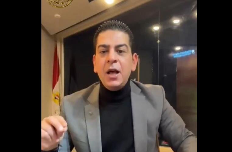 فيديو | أحد نشطاء مصريين: انا مع ايران