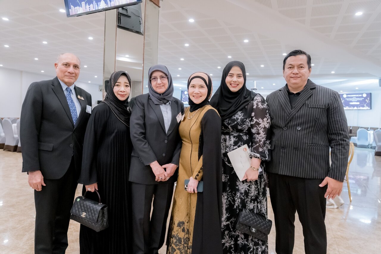 ضیافت افطار مرکز اسلامی تایلند با حضور دیپلماتهای مسلمان و سفیر ایران + تصاویر