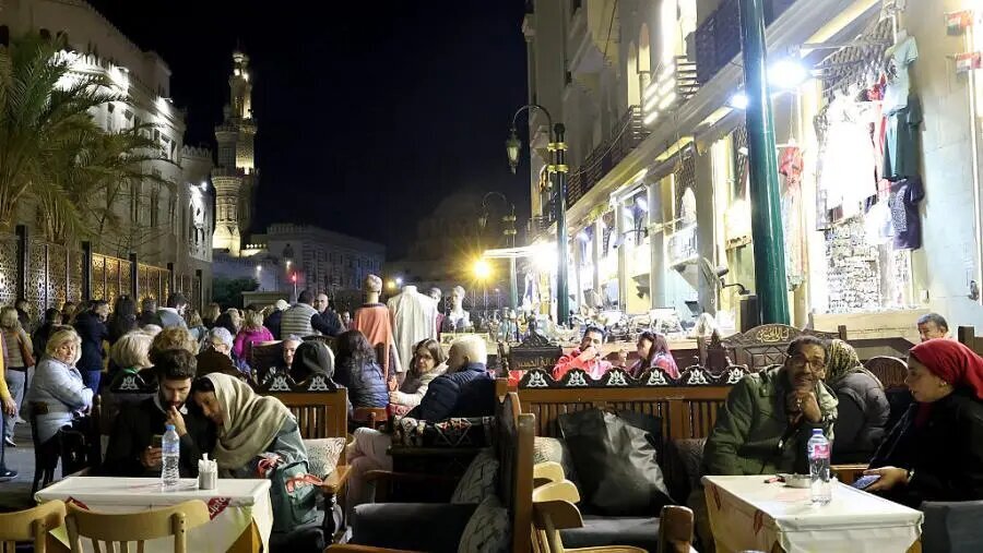 Ji Iftar heta Sahurê; Remezanê  çawa dîwana(çerxa ) aborî ya bajarên li ser xwe diguherîne?